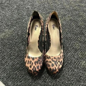 Fioni satin  leopard print pumps
